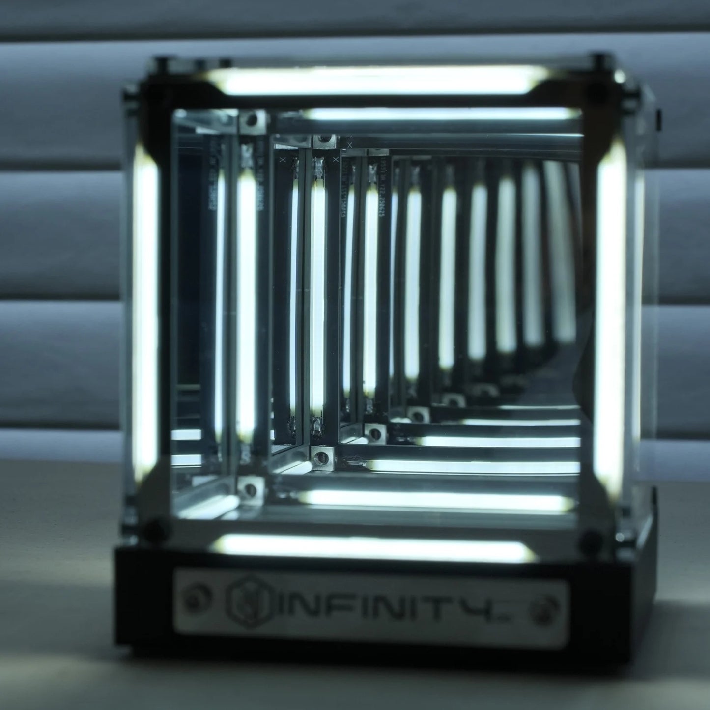 ✨4D Mirror Cube Light Touch Dimmable USB-C Rechargeable LED Lamp for Bedroom Desk Gaming